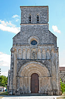 Façade occidentale de Notre-Dame de Rioux
