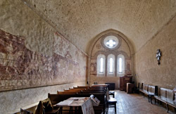 Vue de l'intérieur de la chapelle de Cressac