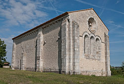 Vue du chevet de la chapelle de Cressac