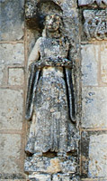 Statue figurant l'Église