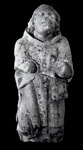 Statuette de pélérin conservée au musée du Donjon de Niort, vue de face