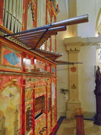 Orgue, création originale d'Alain Faye. Détail de la vue de profil